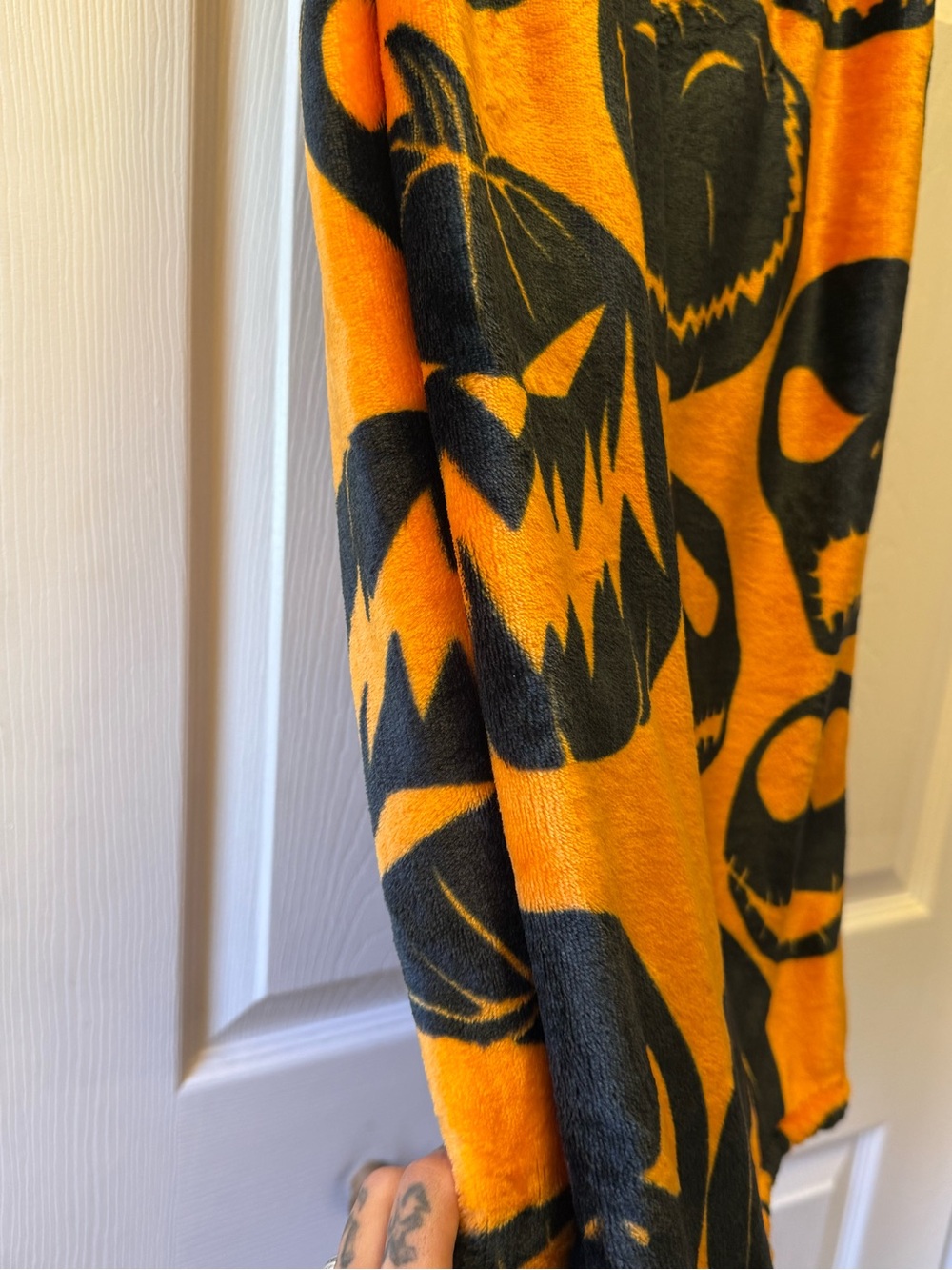 Disney nightmare before Christmas Orange & Black Jack Skellington blanket - Picture 4 of 5